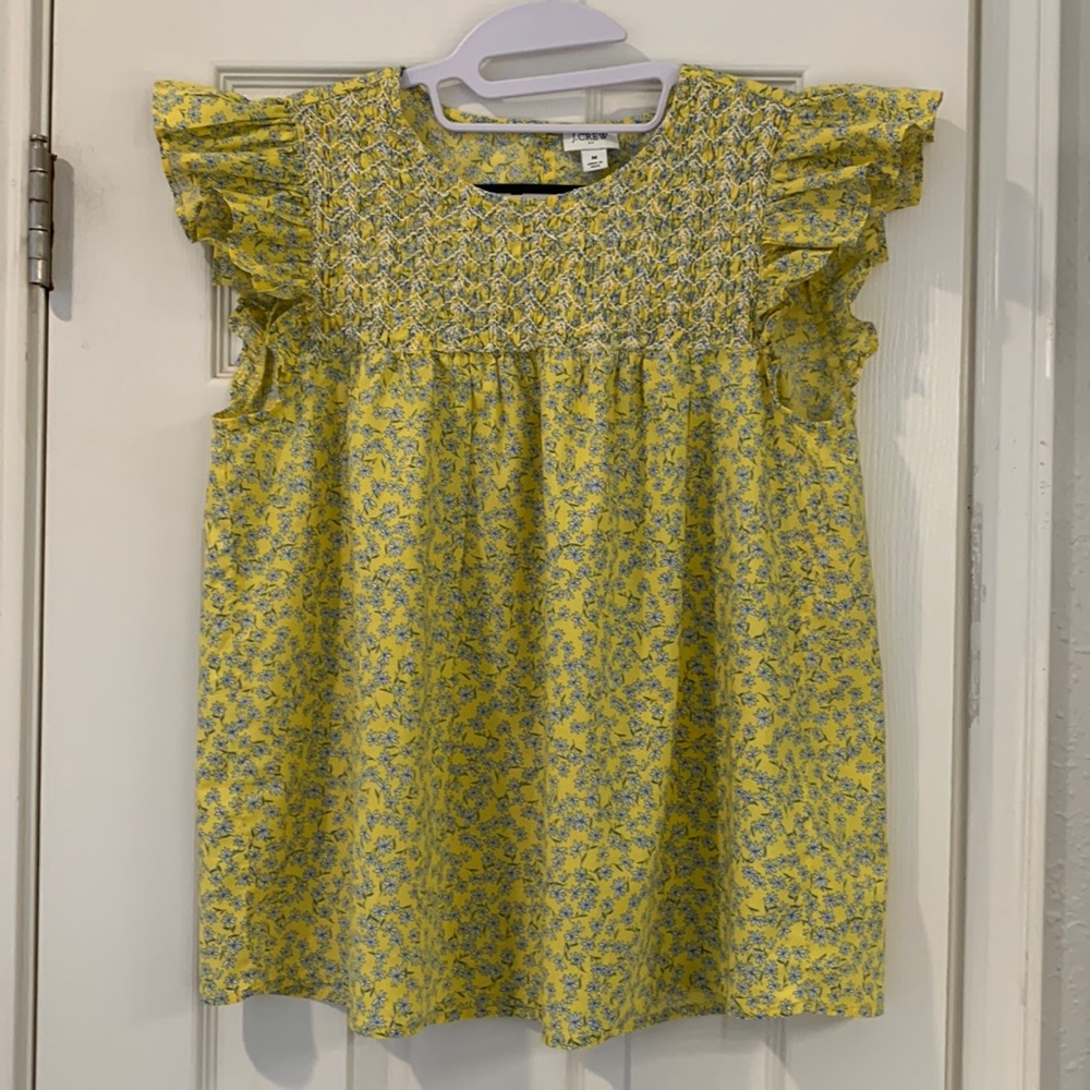 J.Crew Embroidered Flutter Sleeve Top in
Stellar Yellow Daisy - Size Medium - Picture 4 of 8